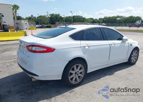 2014 Ford Fusion Se z USA, uszkodzony, nr VIN 1FA6P0H79E5391317